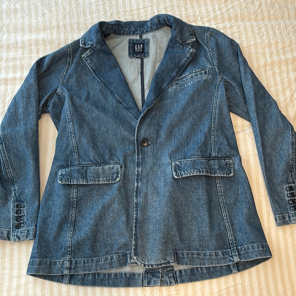 BRAND NEW GAP DENIM BLAZER